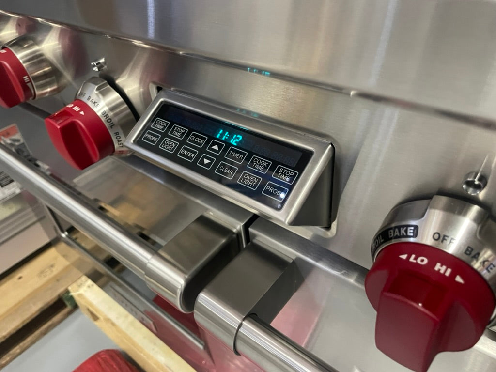 Wolf DF606DG - 60” 6 Burner Range W/ Double Griddle