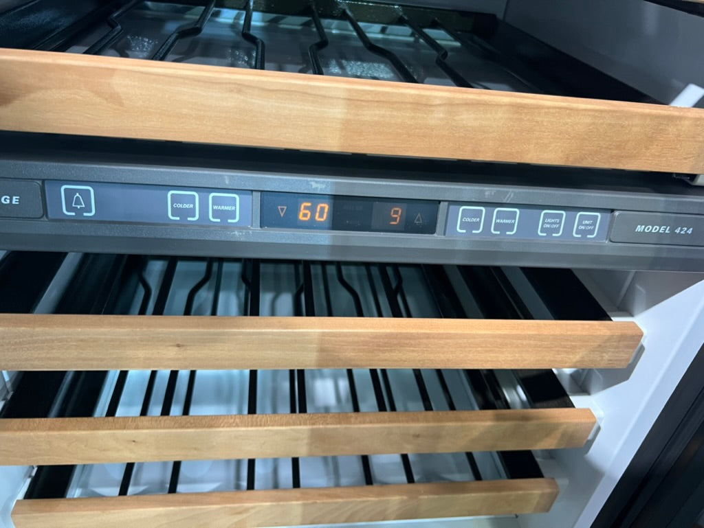 SubZero 424G/S - 24" Under-counter Wine Storage