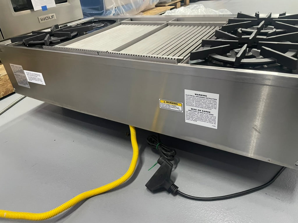 Wolf SB484B-4 - 48" 4-Burner Rangetop
