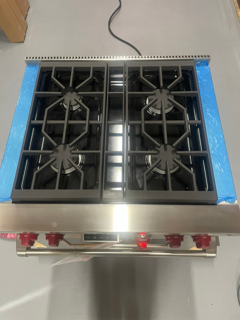 Wolf DF304 - 30” 4-Burner Dual-Fuel Range