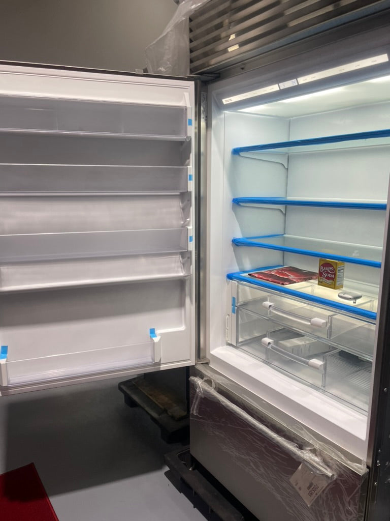 SubZero BI-36U/S/TH-LH - 36” Built-In Refrigerator W/ Freezer Drawer