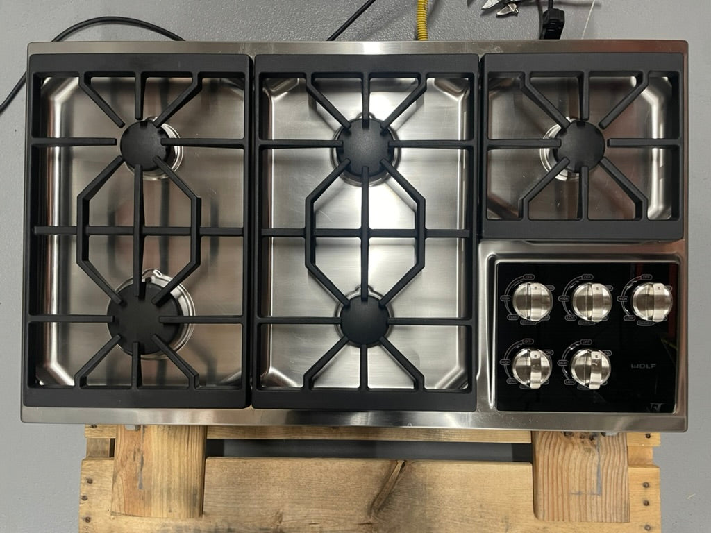 Wolf CT36G/S - 36” 5-Burner Cooktop