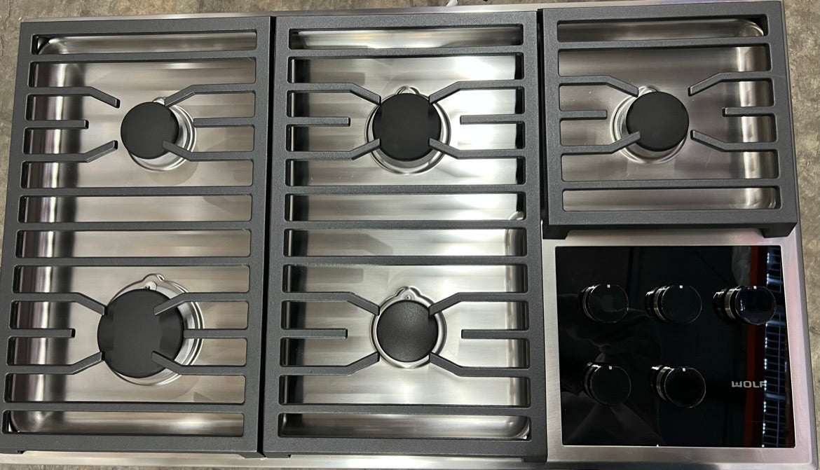 Wolf CG365T/S - 36” 5 Burner Cooktop