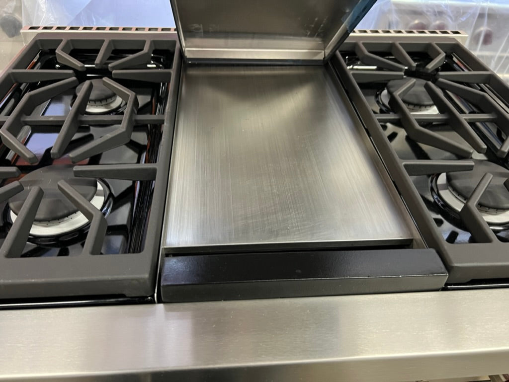Wolf GR364G - 36” 4 Burner All-Gas Range W/ Griddle
