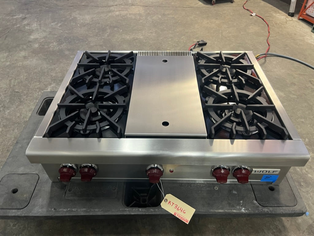 Wolf RT364C - 36" 4-Burner Rangetop W/ Char