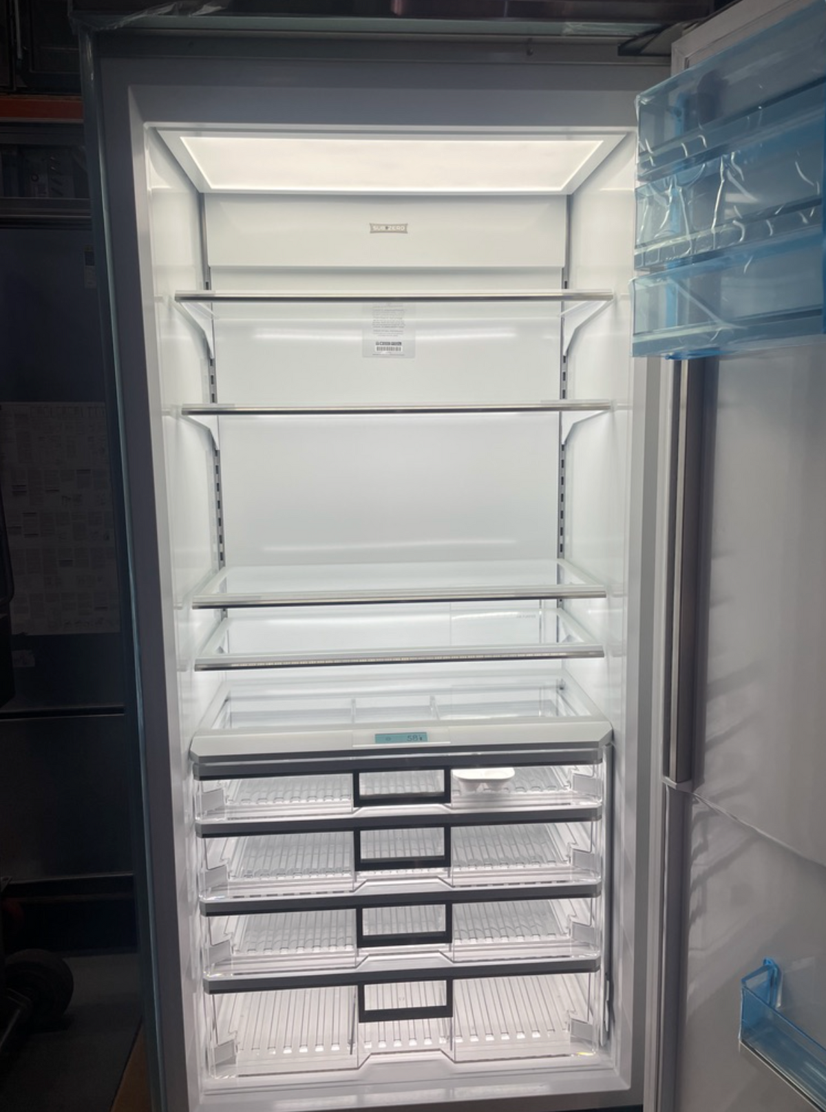 SubZero IC-30R-LH 30" Column Refrigerator
