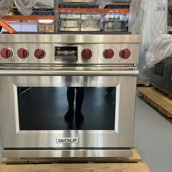 Wolf DF36450G/S/P - 36” 4-Burner Range W/ Griddle