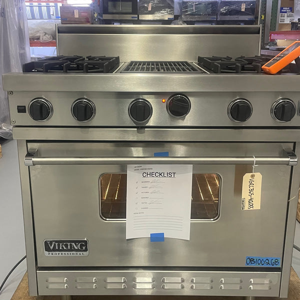 Viking VGRC365-4QDSS - 36" 4-Burner Range W/ Char