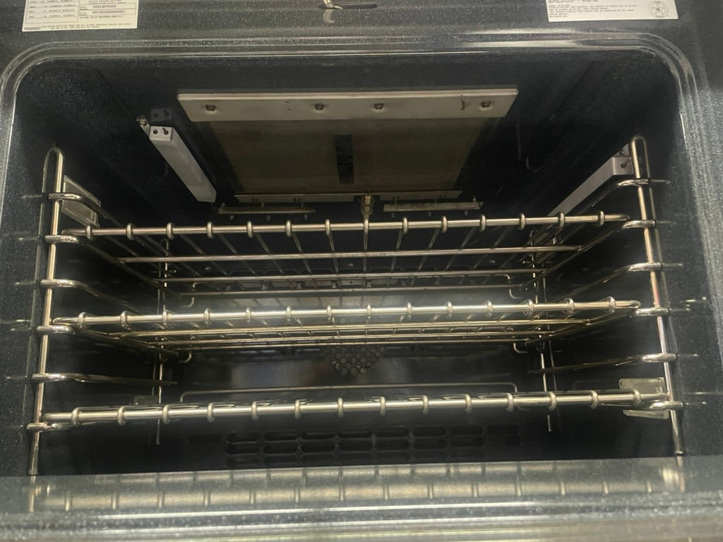 Viking VGSC4876QSS - 48" Gas Range W/ Char (OBO)