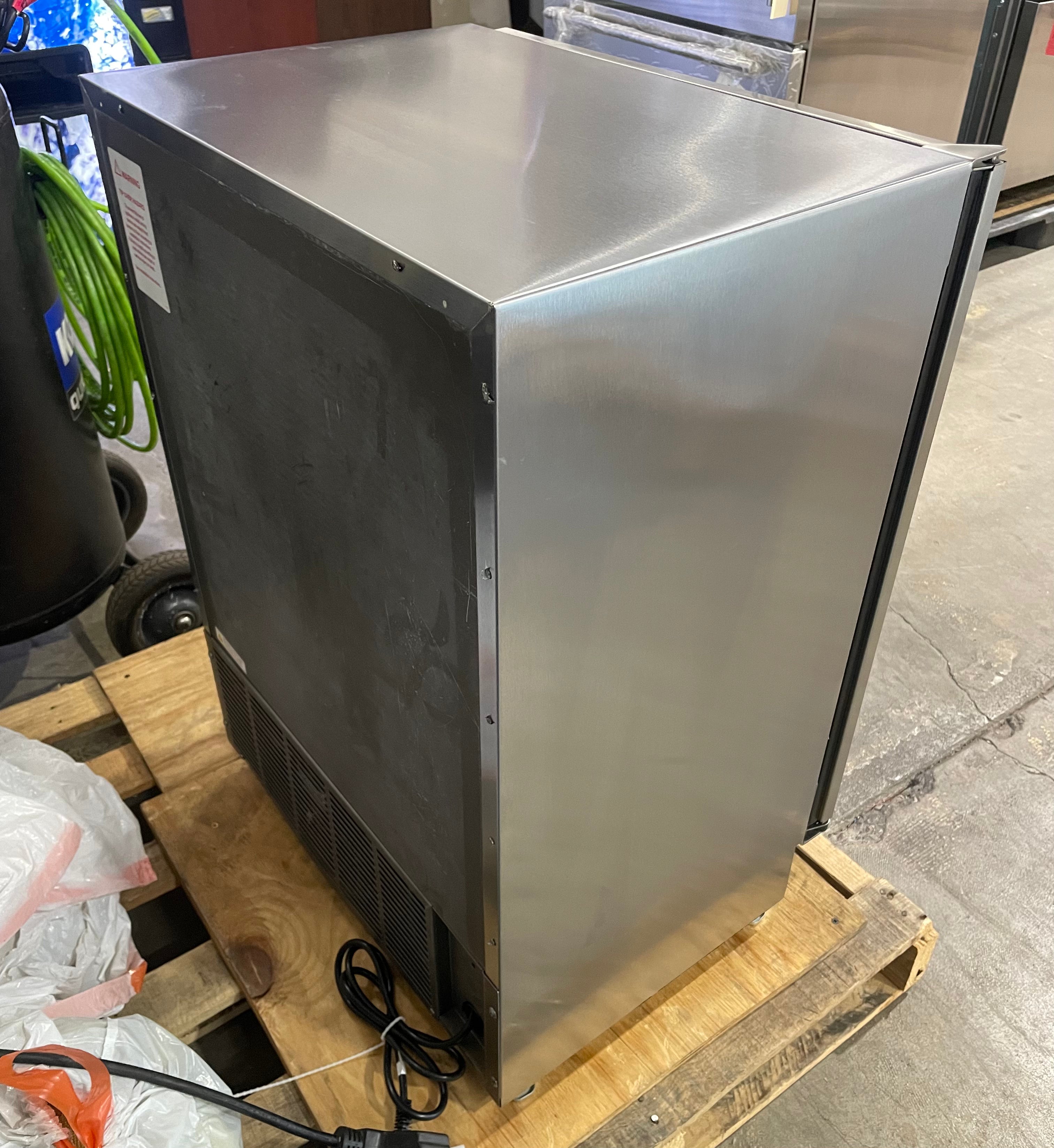 Perlick HH24WS-3-3L - 24" Wine Reserve