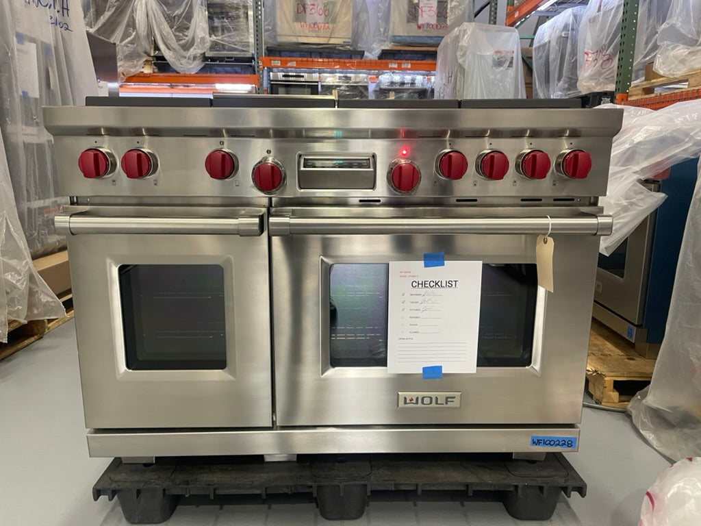Wolf DF486G-3 - 48” 6 Burner Dual Fuel Range W/ Griddle