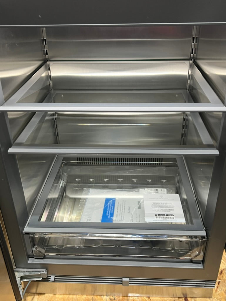 SubZero DEU2450RO/L - 24" Under-counter Refrigerator *NEW W/ FFW*