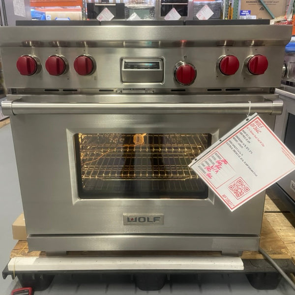 Wolf DF364C - 36" 4-Burner Dual-Fuel Range W/ Char