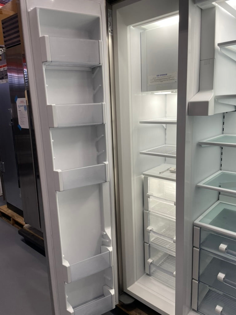 SubZero BI-42SD/S/PH - 42” Side-By-Side w/ Ice & Water Dispenser Refrigerator