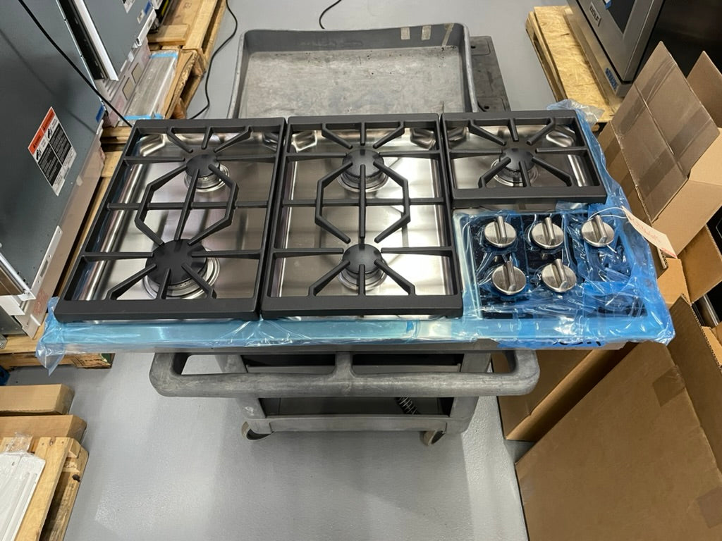 Wolf CT36G/S - 36” 5-Burner Cooktop