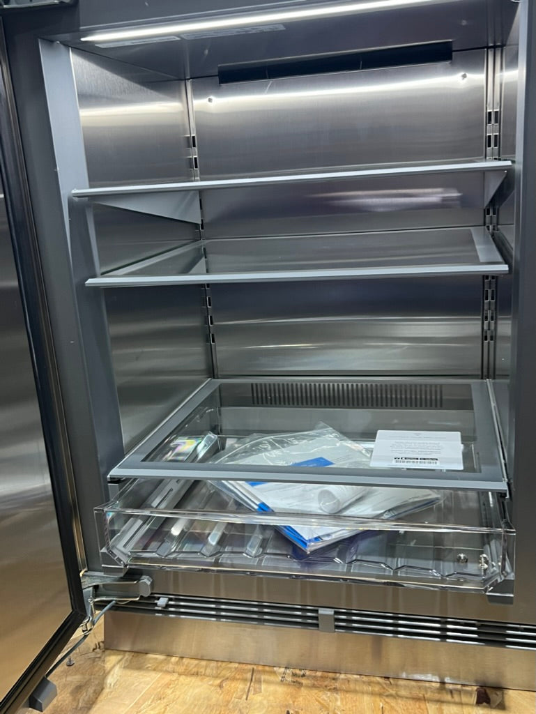 SubZero DEU2450RO/L - 24" Under-counter Refrigerator *NEW W/ FFW*