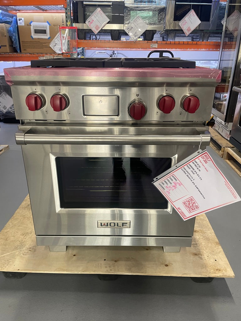 Wolf DF304 - 30” 4 Burner Range