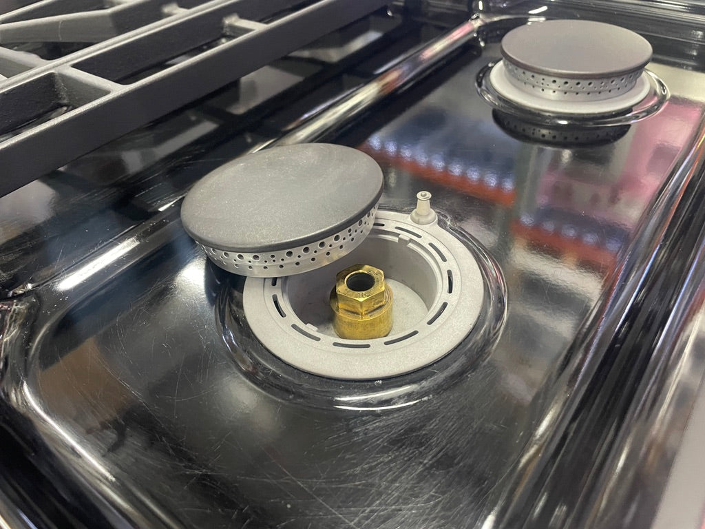 Wolf DF304 - 30” 4 Burner Range