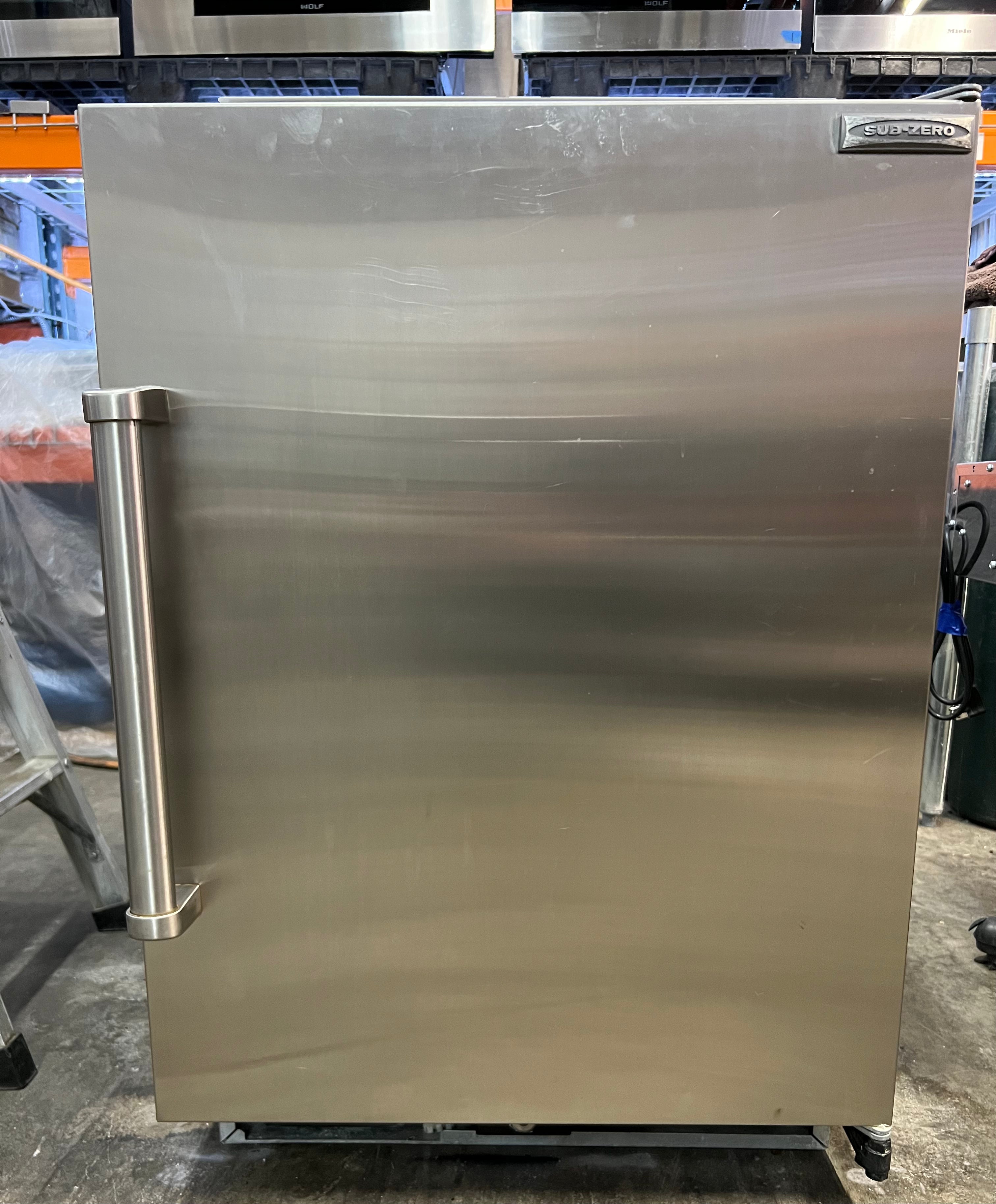 SubZero UC-24RO/PH - 24" Under-counter Outdoor Refrigerator