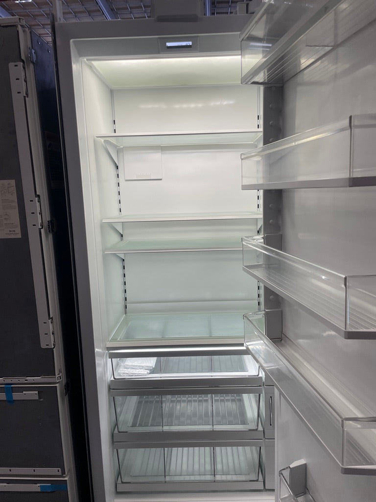 SubZero IC-30R-RH - 30" Column Refrigerator