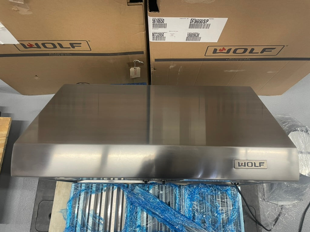 Wolf PW362418 - 36" Range Hood