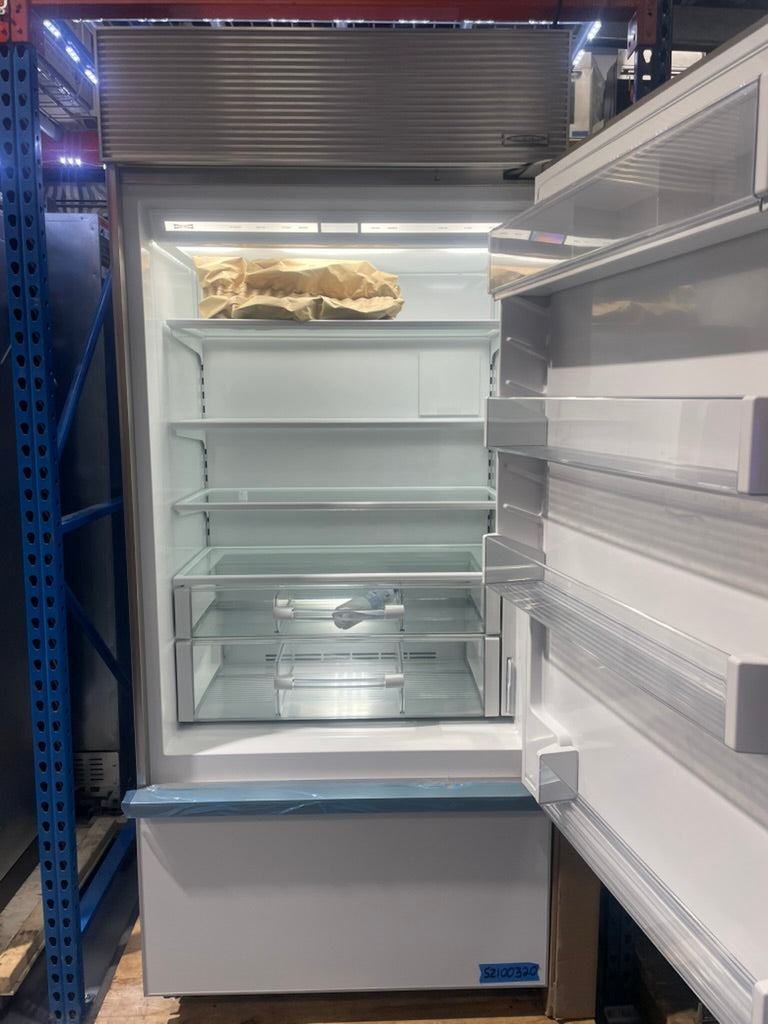 SubZero BI-36U/F-RH - 36" Overlay Over-Under Refrigerator