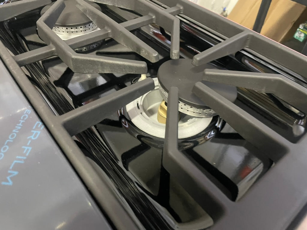 Wolf DF484CG-LP - 48” LP 4-Burner Range W/ Griddle and Char