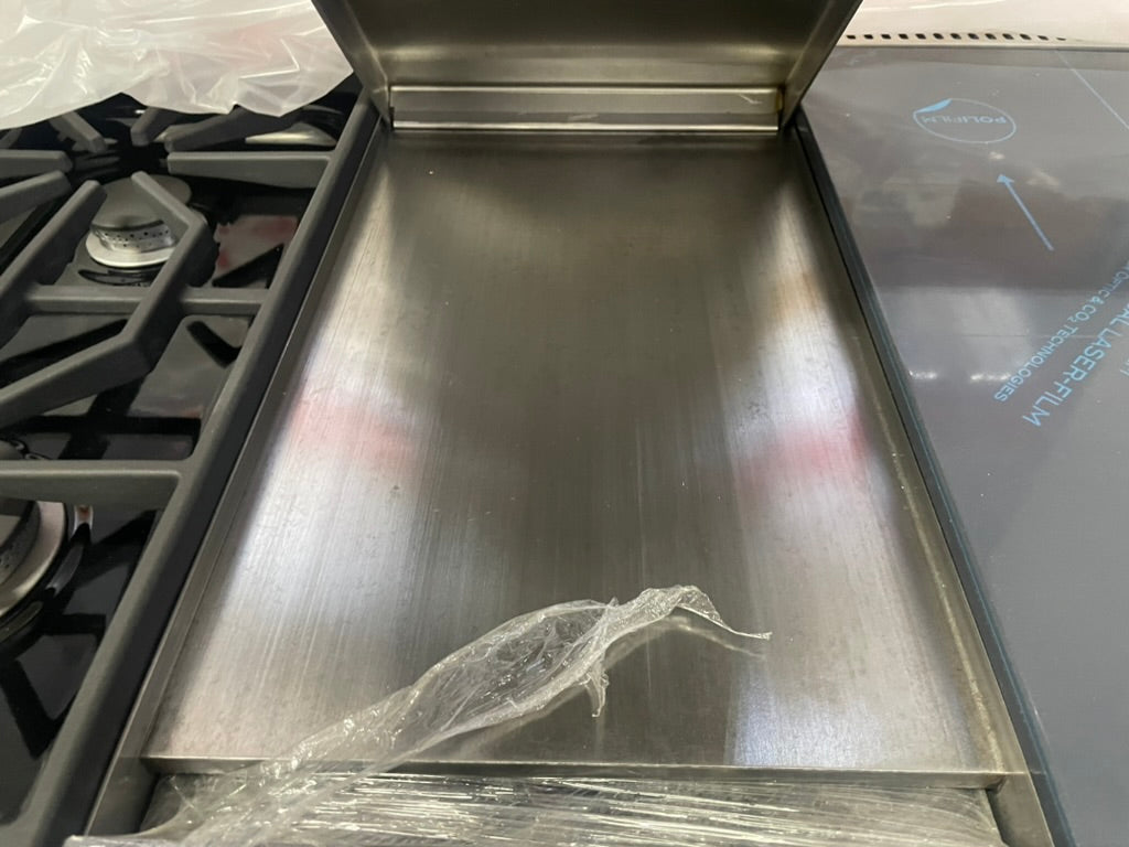 Wolf DF484CG-LP - 48” LP 4-Burner Range W/ Griddle and Char