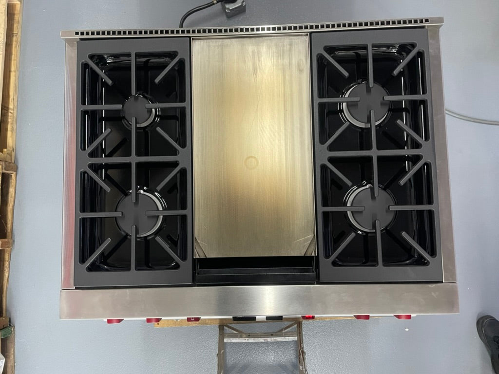 Wolf DF36450G/S/P - 36” 4-Burner Range W/ Griddle