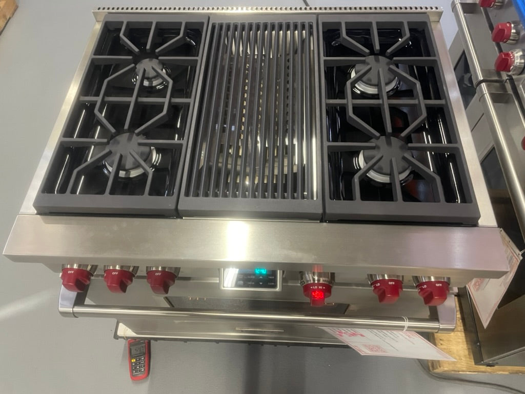 Wolf DF364C - 36" 4-Burner Dual-Fuel Range W/ Char
