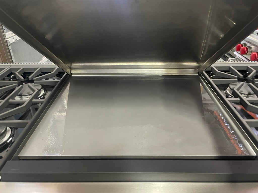 Wolf DF606DG - 60” 6 Burner Range W/ Double Griddle