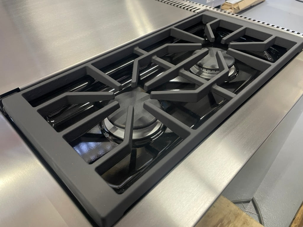 Wolf DF606DG - 60” 6 Burner Range W/ Double Griddle