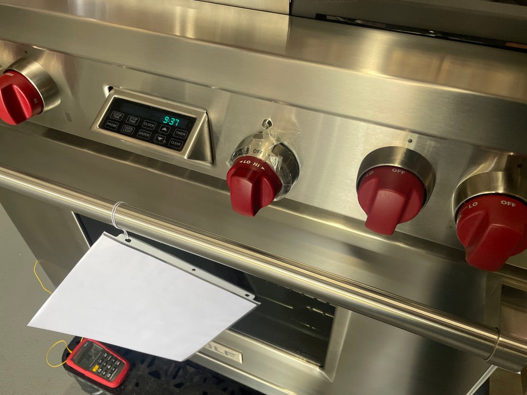 Wolf DF364C - 36" 4-Burner Dual-Fuel Range W/ Char