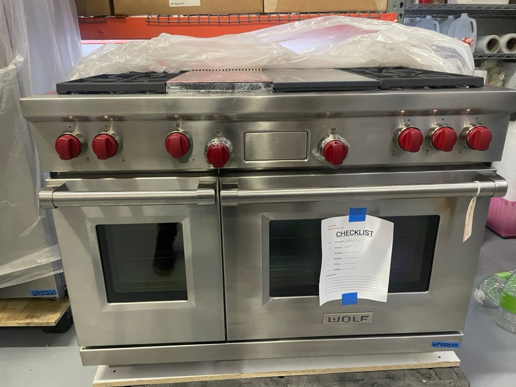 Wolf DF484CG-LP - 48” LP 4-Burner Range W/ Griddle and Char
