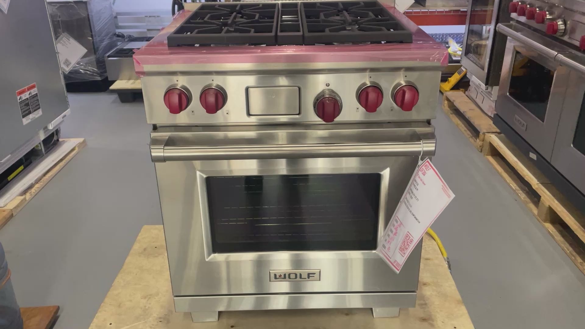 Wolf DF304 - 30” 4 Burner Range