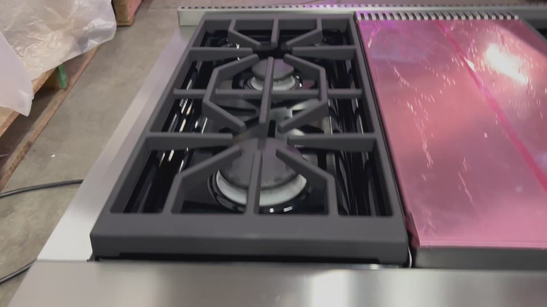 Wolf SRT486G - 48" 6 Burner Rangetop W/ Griddle