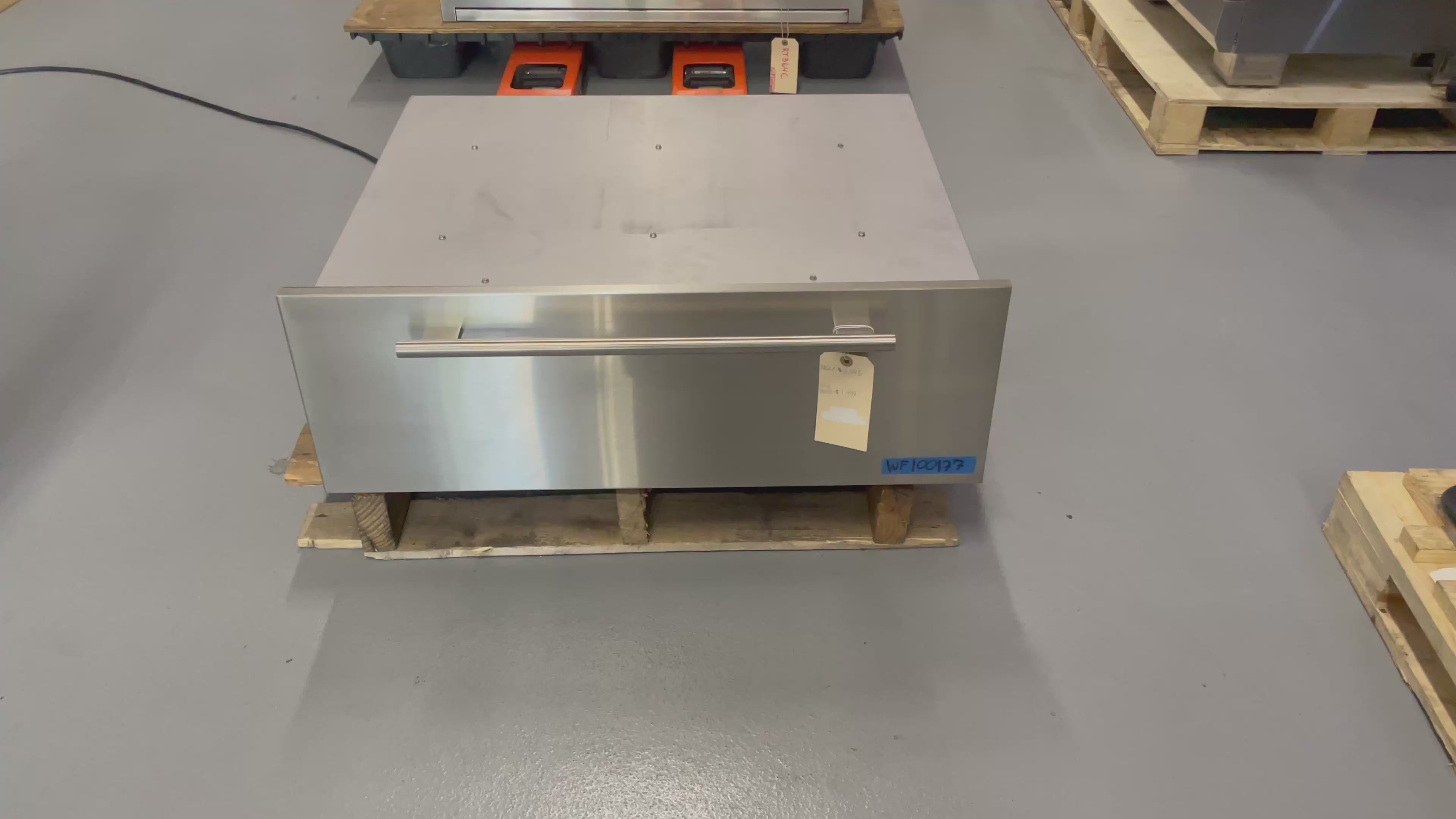Wolf WWD30 - 30" Warming Drawer (NEW W/ FFW)