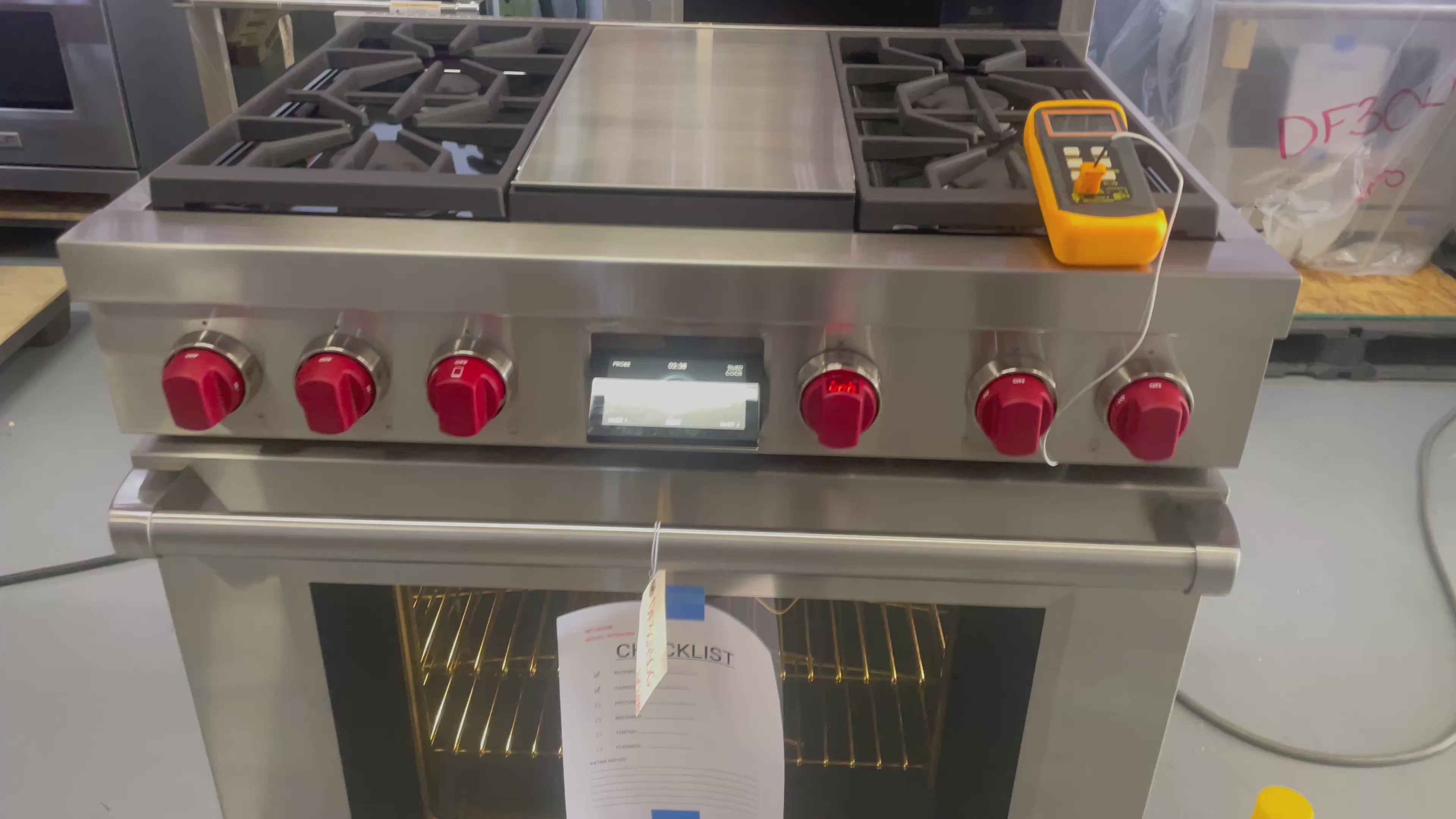 Wolf DF36450G - 36” 4 Burner New-Style Range W/ Griddle