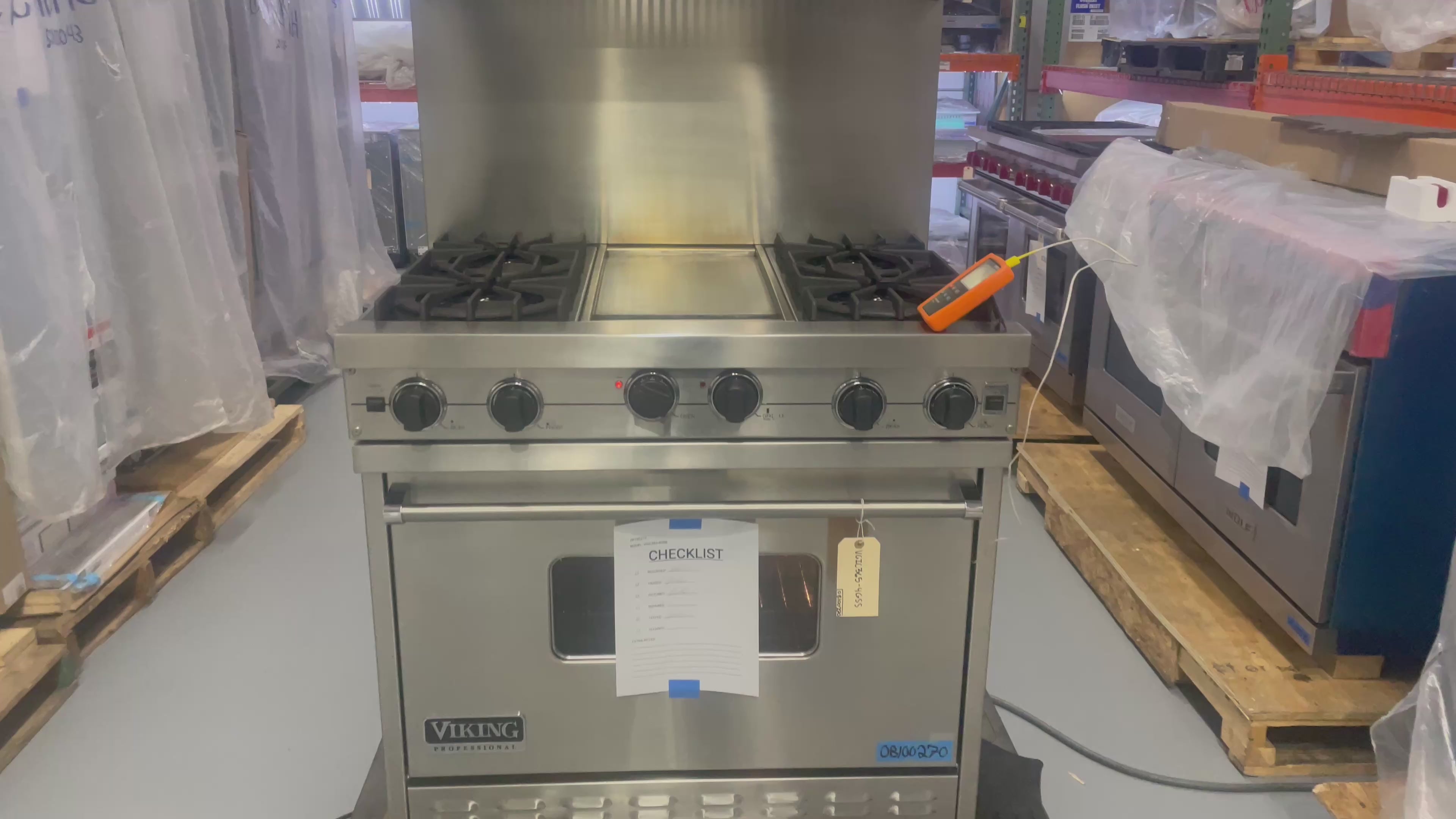 Viking VGIC365-4GSS - 36" 4-Burner Range W/ Griddle